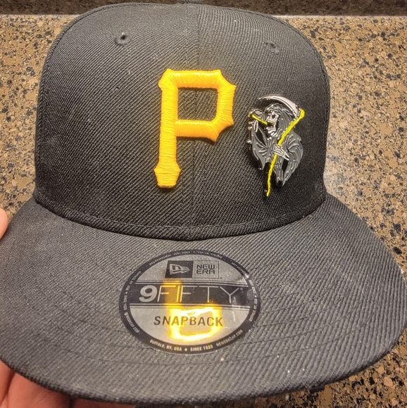 Pittsburgh Pirates Snapback Hat - Picture 1 of 4